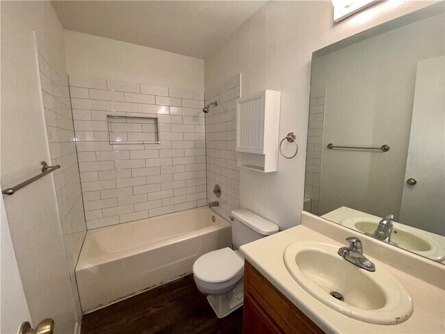 Building Photo - 12314 Alderbrook Dr