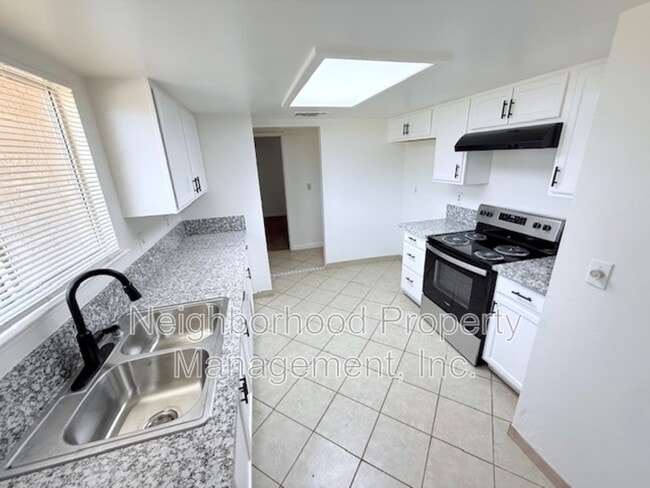 Building Photo - 5390 N Salinas Ave