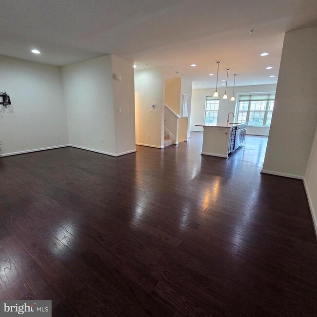 Building Photo - 7825 Rappaport Dr