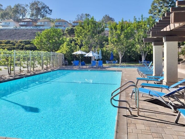 Building Photo - 25685 Fishermans Dr