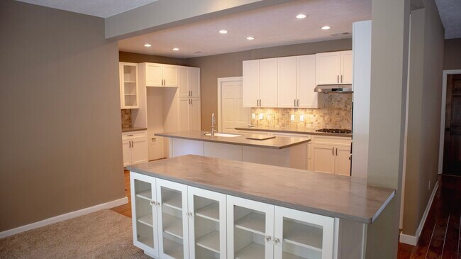 Building Photo - 9 Huntsmans Horn Cir