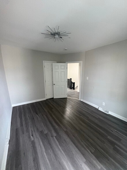 Building Photo - 2416 W Franklin St