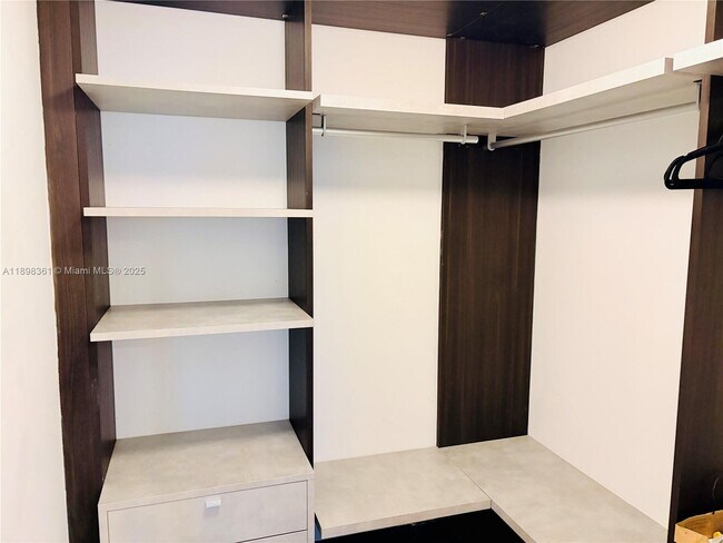 Building Photo - 801 S Miami Ave