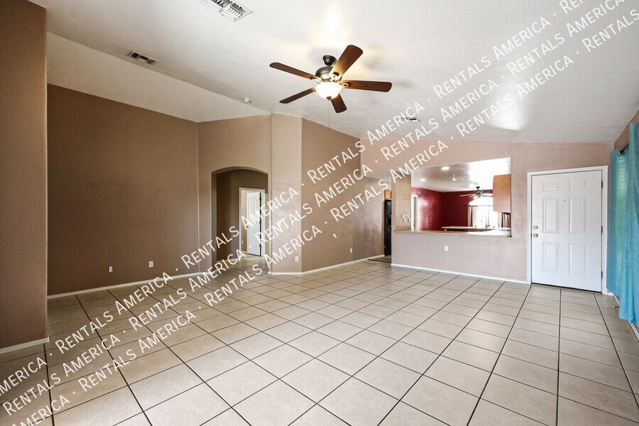 Building Photo - 17728 N Cornerstone Trail