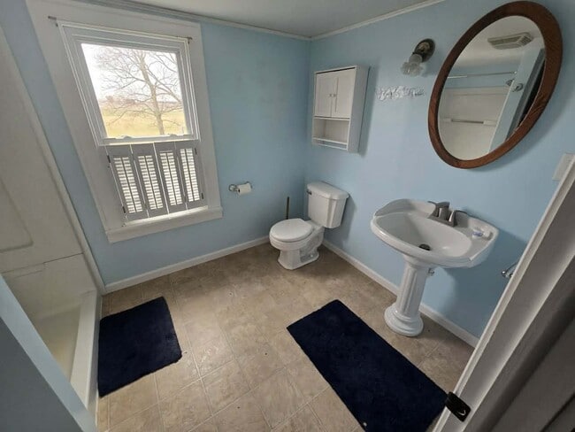 Building Photo - 1084 Yale Farm Rd