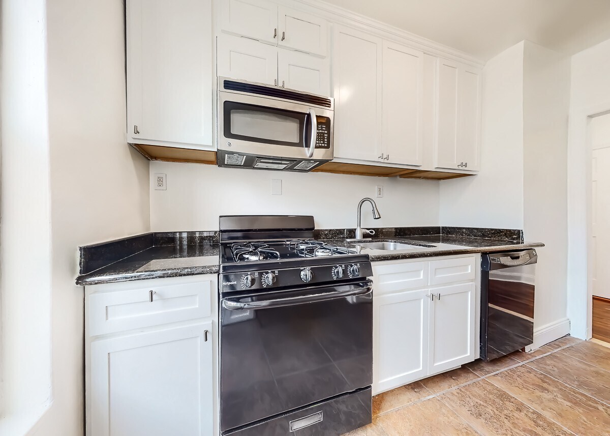 Building Photo - Edgecombe Avenue