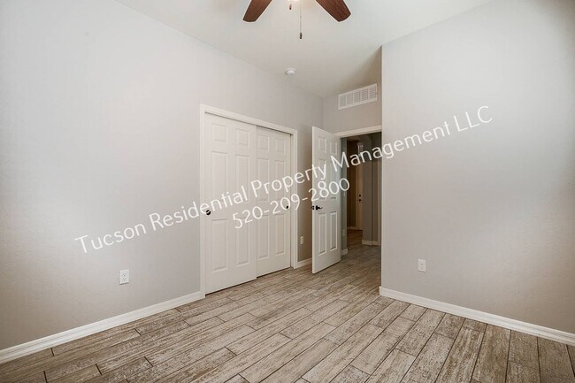 Building Photo - 7334 E Alderberry St