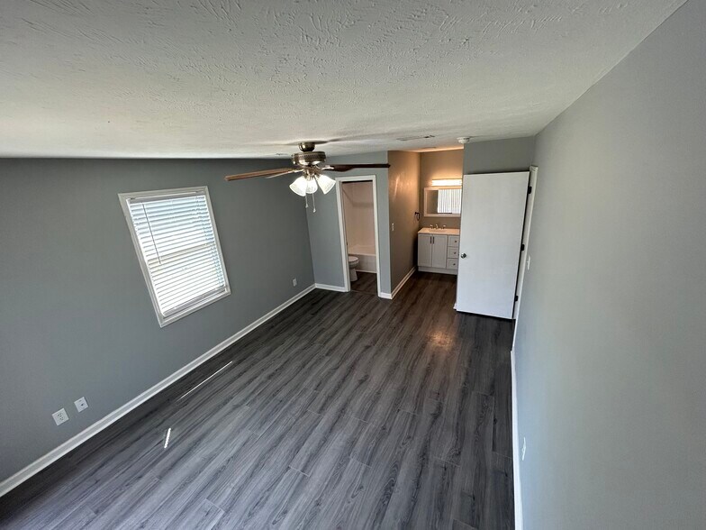 Building Photo - 4205 Mica Ave