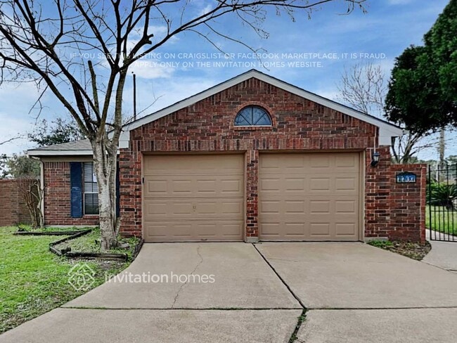 Building Photo - 7707 High Village Dr