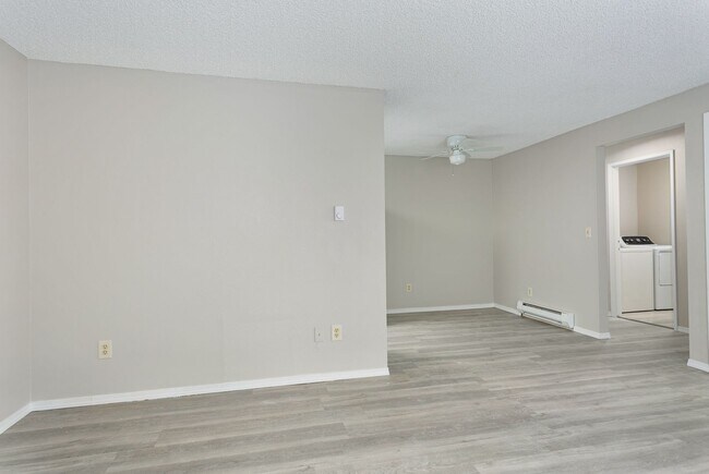 Building Photo - 1101 S Woodlawn St