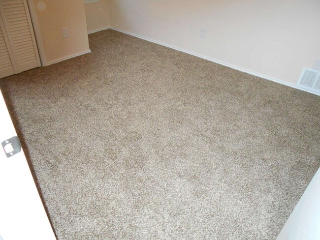 Building Photo - "Charming 3-Bedroom Haven with Cozy Fireplace on Emory Street in Lubbock!"
