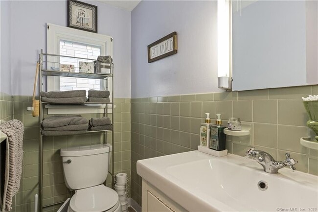 Building Photo - 624 Vineyard Point Rd