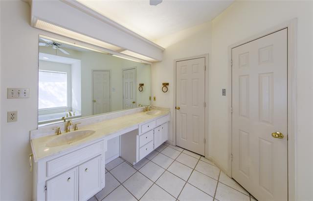 Building Photo - 2119 Antibes Dr