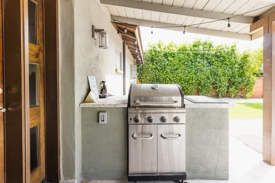 Building Photo - 3344 N 62nd St