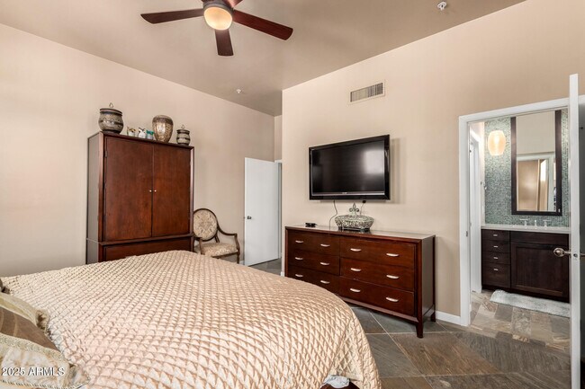 Building Photo - 7400 E Gainey Club Dr