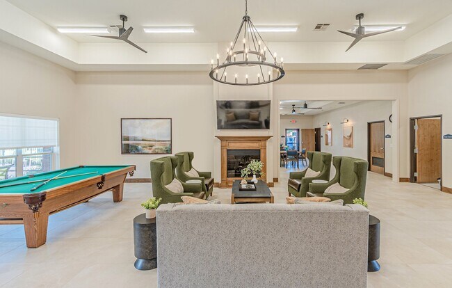 Building Photo - Lakeside Manor 62+ Senior Apartments