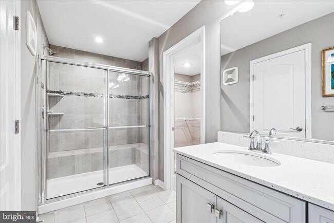 Building Photo - 9454 James MacGowan Ln