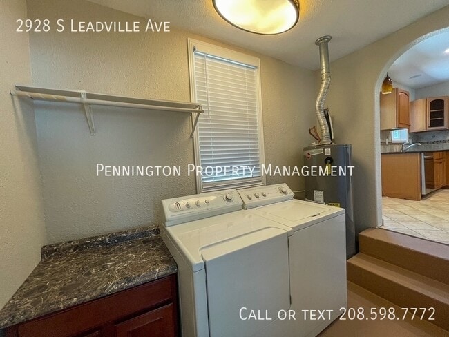 Building Photo - 2928 S Leadville Ave