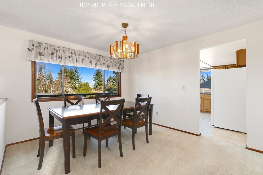 Building Photo - 15313 SE 43rd Pl