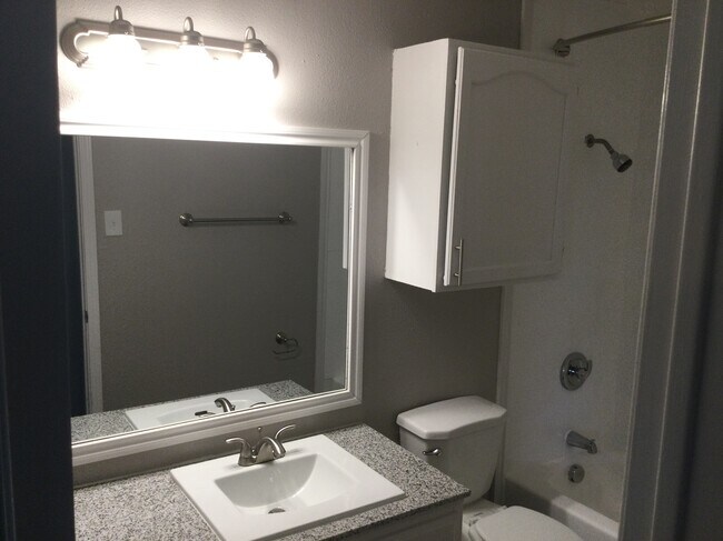 Bathrom - 3209 Norwalk Ave