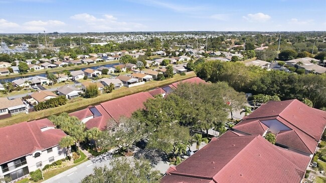 Building Photo - 5187 Europa Dr