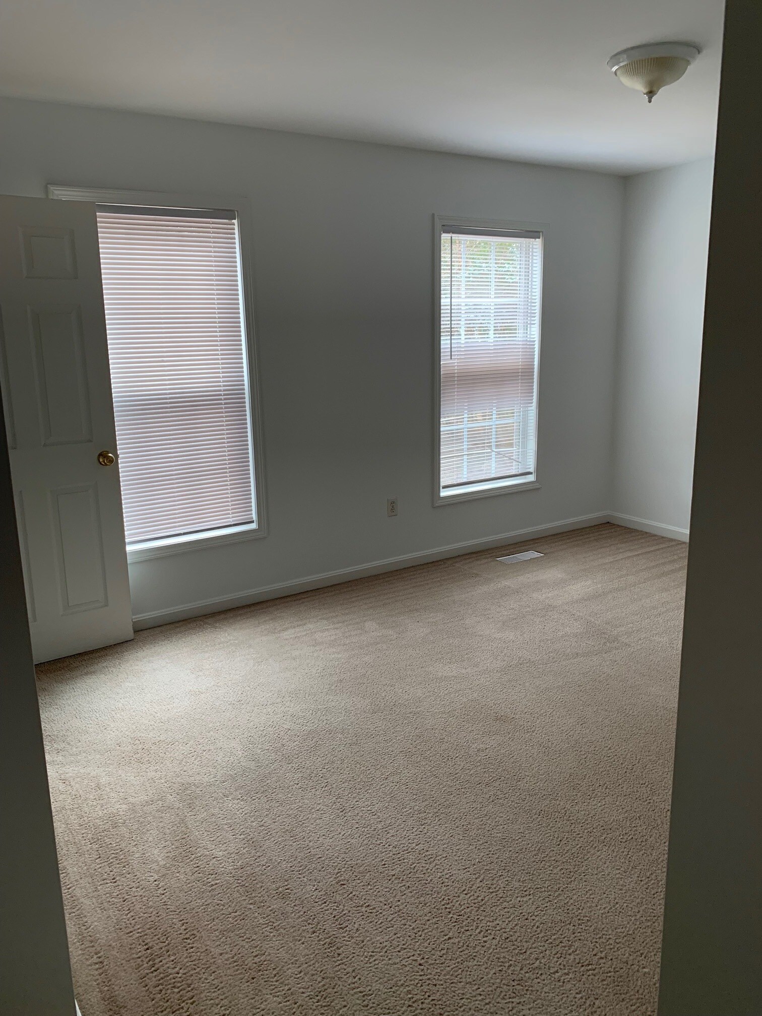 bedroom 1 - downstairs - 108 Pine St