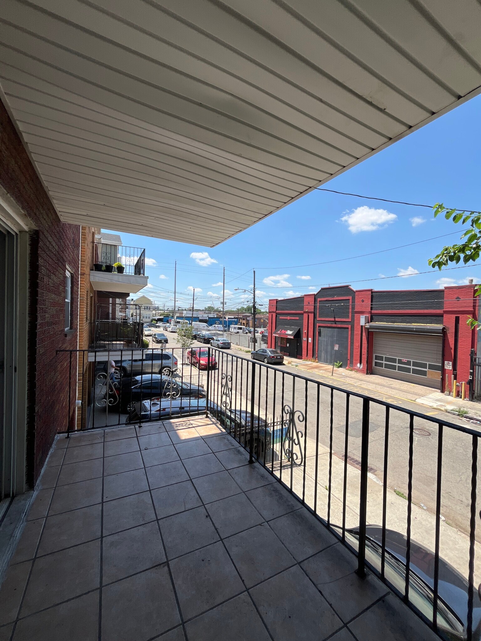 Private deck off the living room - 20 Western Ave
