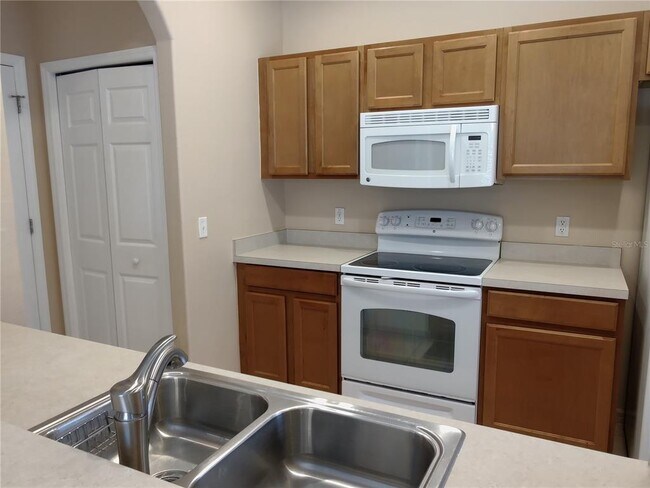 Building Photo - 12975 Tiger Eye Dr