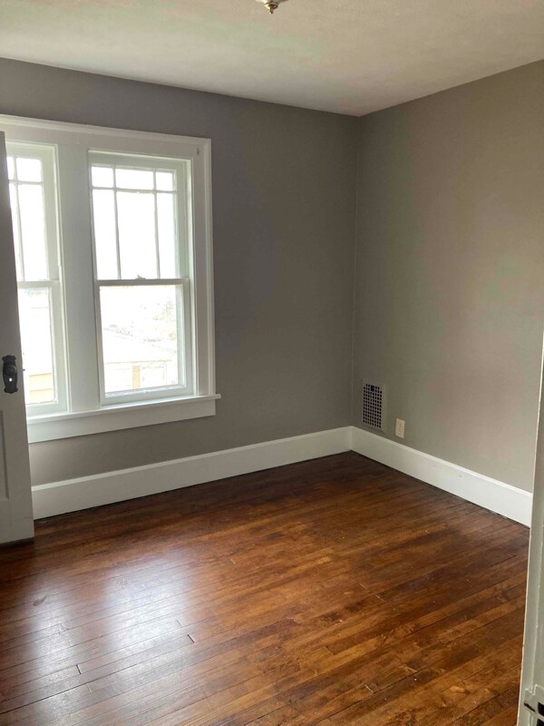 Building Photo - 153 Western Ave