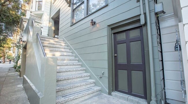 Building Photo - 1449 Page St