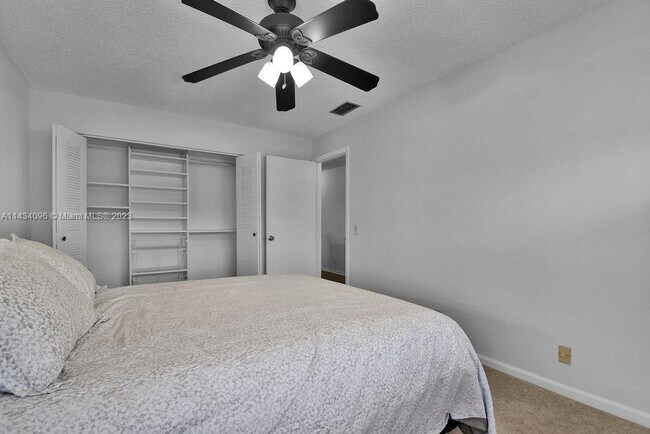 Building Photo - 6650 Via Regina