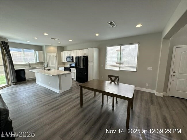 Building Photo - 7363 London Blue Ct