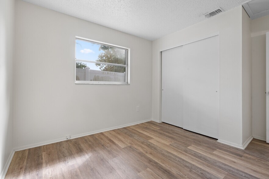 Building Photo - 15718 Morgan St