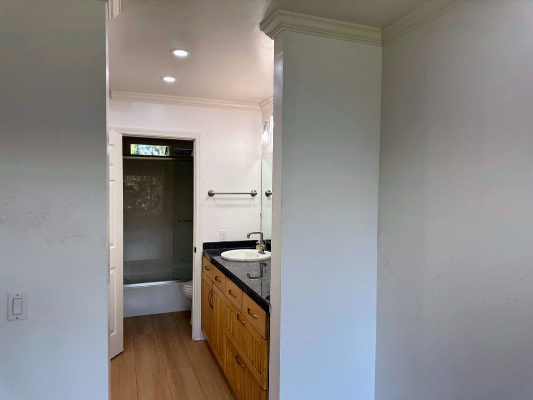 Building Photo - 4894 Rue Le Mans