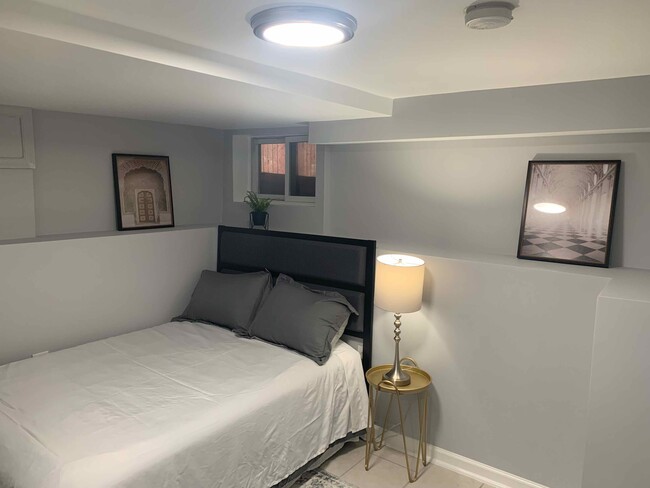 Building Photo - 613 P St NW