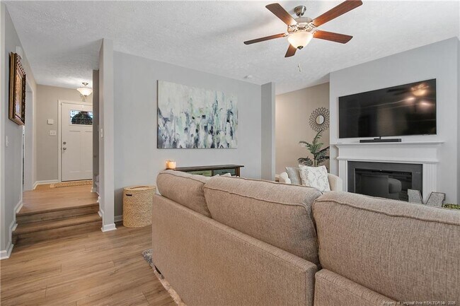 Building Photo - 4631 Cedar Pass Dr