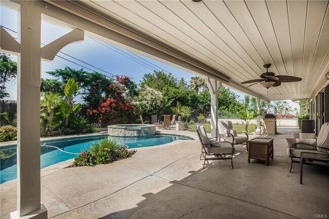 Building Photo - Charming 3-Bedroom Woodland Hills Home wit...