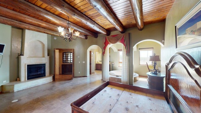 Building Photo - Furnished 5-Bedroom Home with Indoor Pool & Amenities