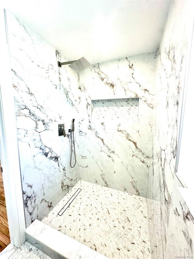 Building Photo - 495 Kimball Ave