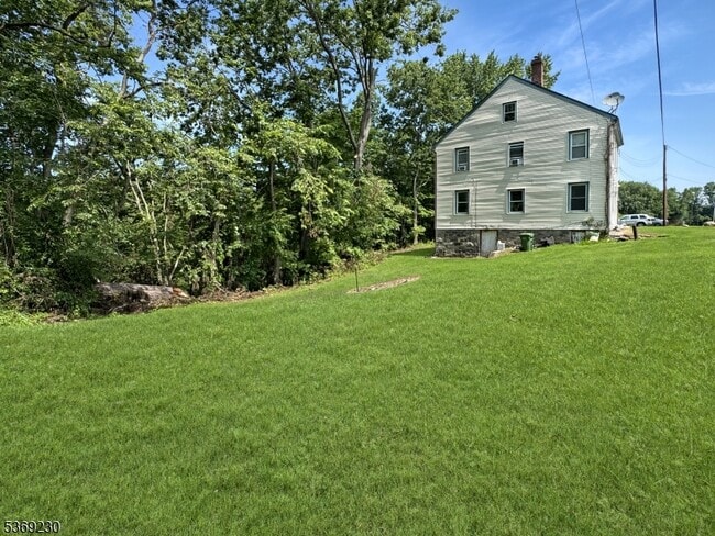Building Photo - 179 Foul Rift Rd