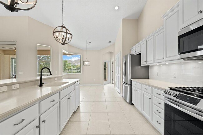 Building Photo - 7806 Drayton Cir