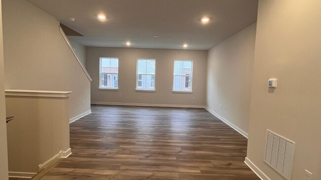 Building Photo - 12 Barbine Wy