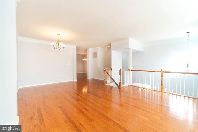 Building Photo - 4631 Carisbrooke Ln