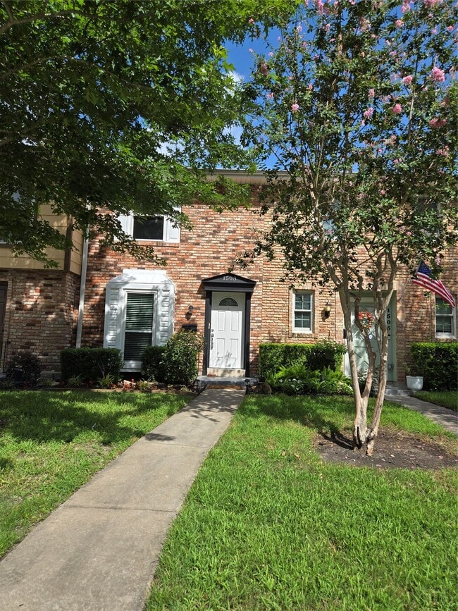 Building Photo - 1503 Ramada Dr