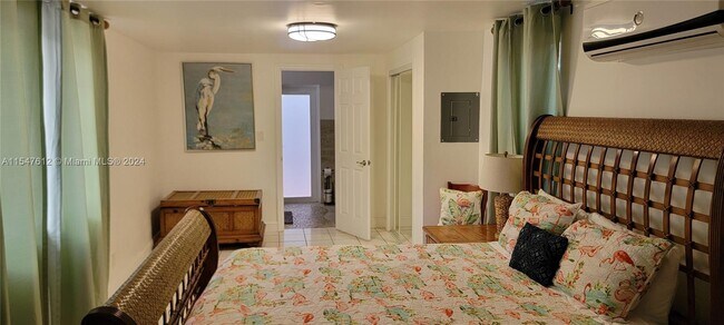 Building Photo - 2231 SW 17th Ter