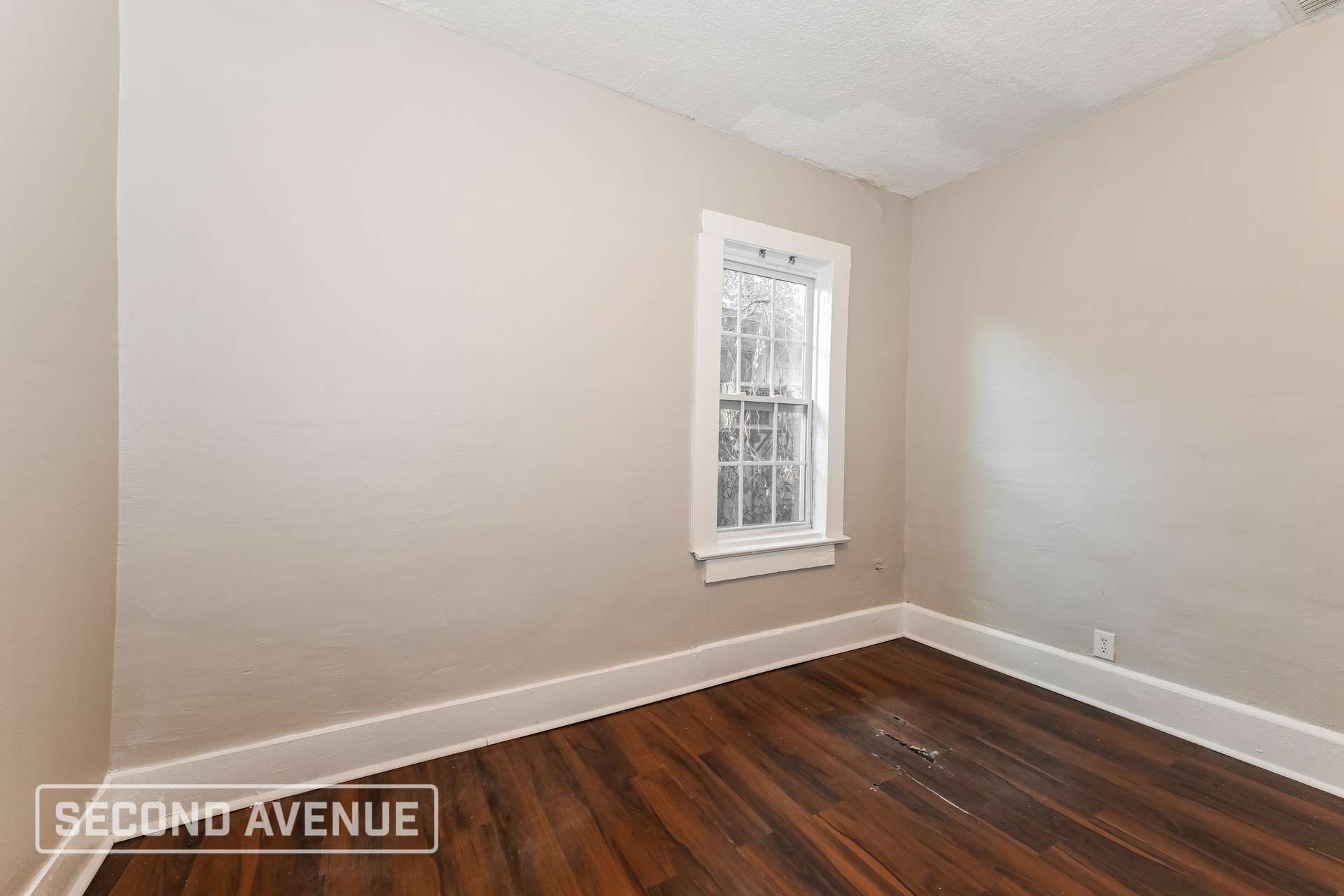 Building Photo - 1548 W 23rd St