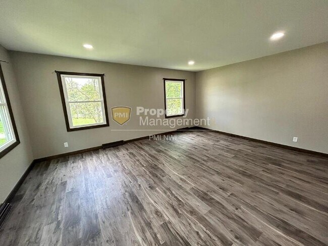 Building Photo - 12419 Cedar Lake Rd