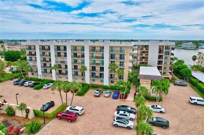 Building Photo - 3500 Gulf Shore Blvd N