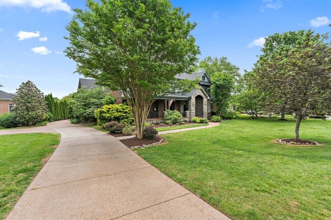 Building Photo - 298 Gillette Dr