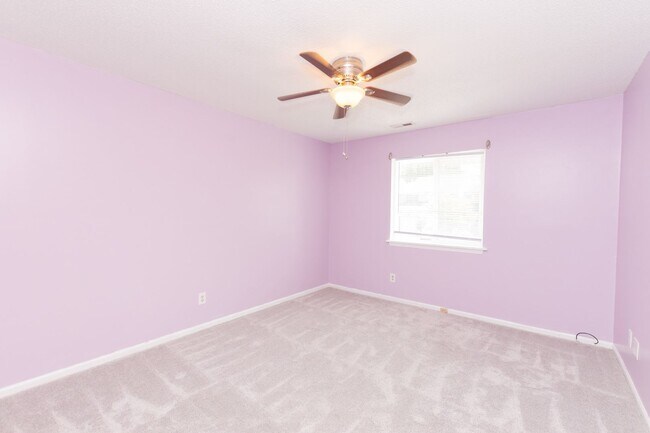 Building Photo - 117 Brenda Dr